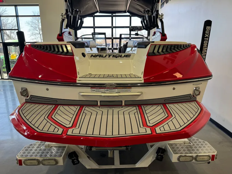 Slide: The Image of Nautique Super Air Nautique G23 2019 - 8
