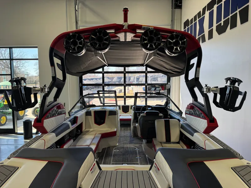 Slide: The Image of Nautique Super Air Nautique G23 2019 - 9