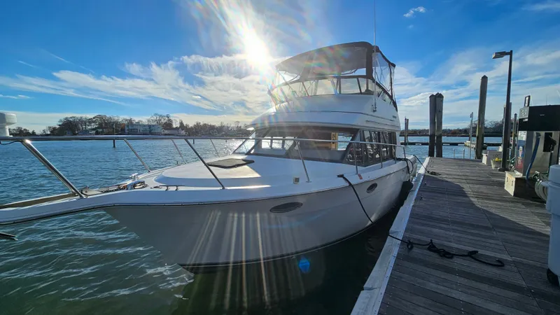 The Image of Carver Yachts Voyager 1997 - 0