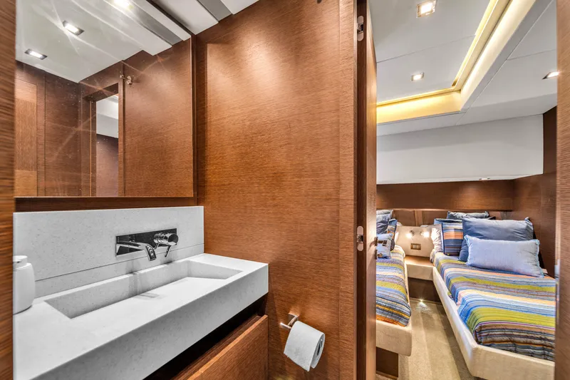 Slide: The Image of Prestige 750 2015 - 63