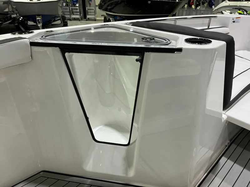 Slide: The Image of Yamaha 255 FSH Sport H 2026 - 11