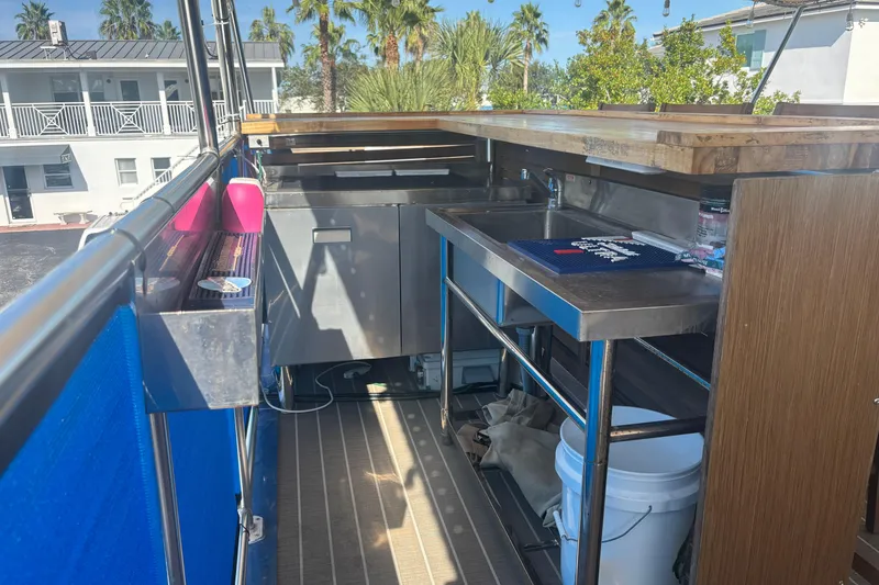 Slide: The Image of Upper deck wet bar - 27