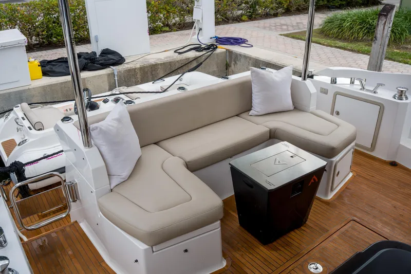 Slide: The Image of Luxurious seating area on 2019 Azimut Fly 50 yacht with modern design and wooden deck. - 31