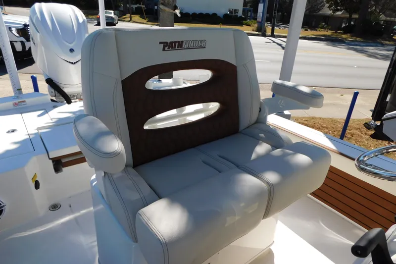 Slide: The Image of 2026 Pathfinder 2600 TRS boat seat with armrests and stylish design. - 21