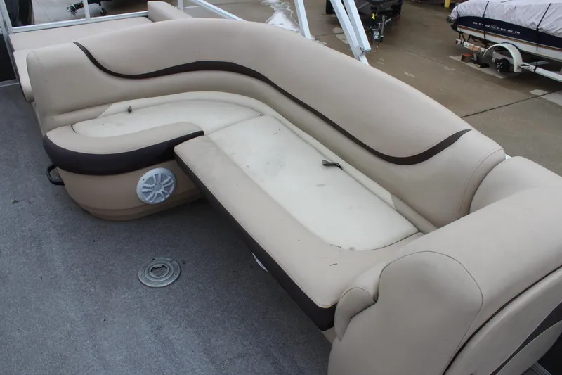 Slide: The Image of 2016 Sun Tracker Party Barge 24 XP3, beige seating with speaker, on deck. - 15