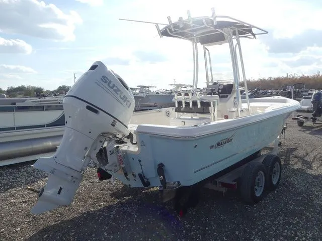 Slide: The Image of Bulls Bay 2200 XS 2026 - 4