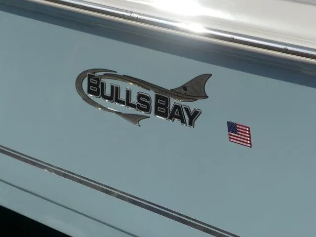 Slide: The Image of Bulls Bay 2200 XS 2026 - 7