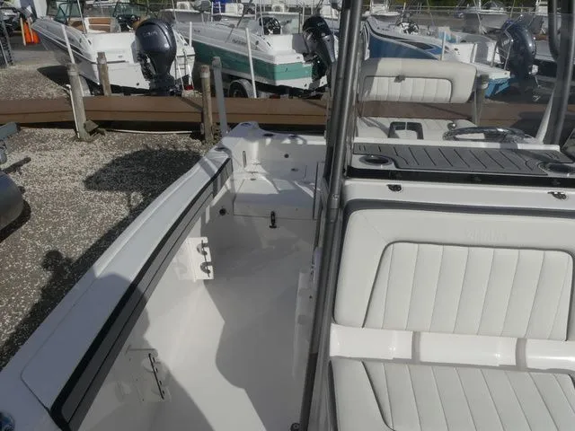 Slide: The Image of Yamaha 210 FSH Sport 2019 - 12