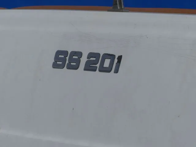 Slide: The Image of Hurricane SunDeck Sport 201 OB 2017 - 8