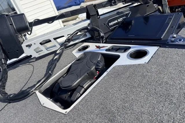 Slide: The Image of 2026 Vexus VXs20 boat deck with Minn Kota trolling motor and control panel. - 8