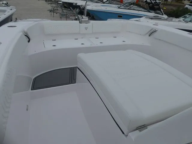 Slide: The Image of Twin Vee 280 GFX2 2026 - 18