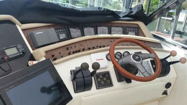 Slide: The Image of Sea Ray 500 Sundancer 1996 - 6