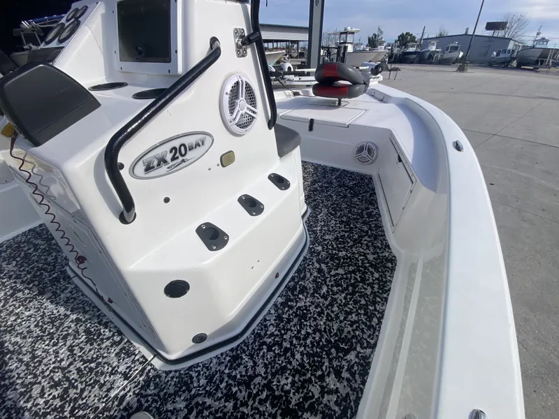 Slide: The Image of Skeeter ZX20 Bay 2006 - 11