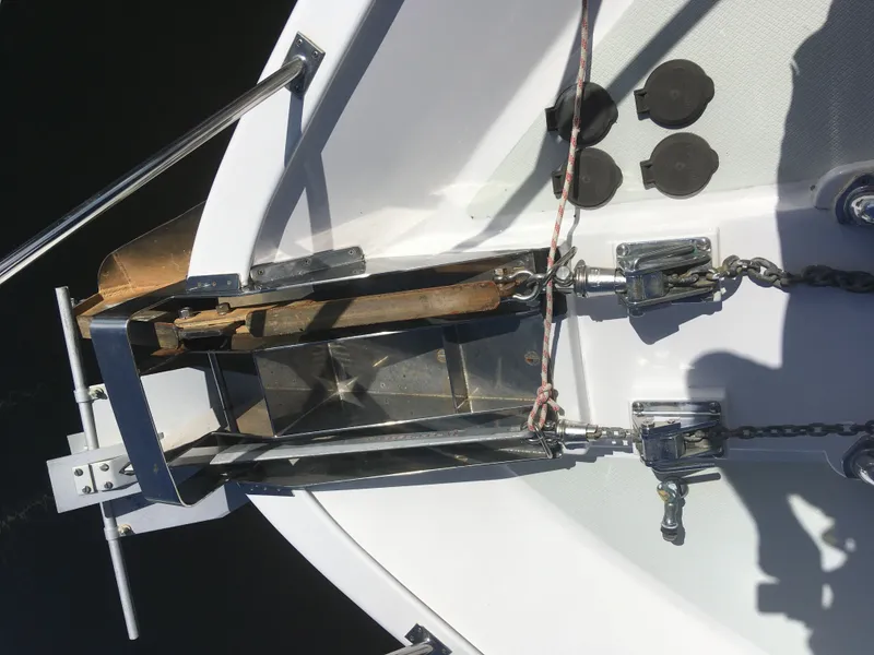 Slide: The Image of Anchor windlass on DeFever 44+5 yacht, year 2005. - 12