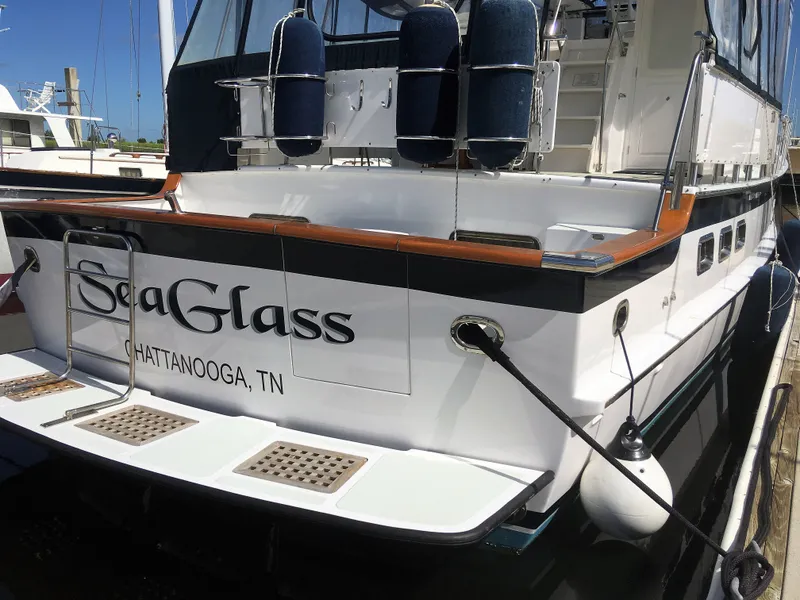 Slide: The Image of 2005 DeFever 44+5 yacht named SeaGlass in Chattanooga, TN. - 3
