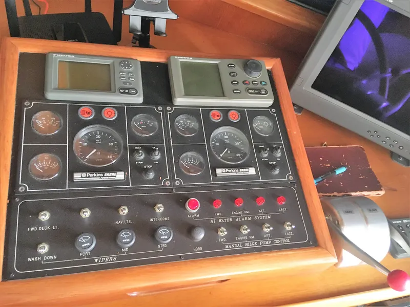 Slide: The Image of Control panel of a 2005 DeFever 44+5 yacht with instruments. - 32