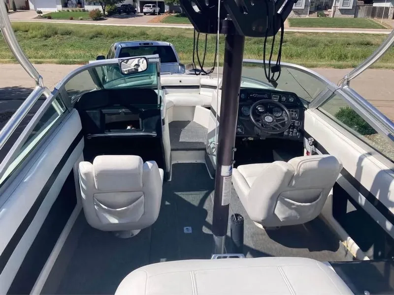 Slide: The Image of MasterCraft Maristar 1993 - 4