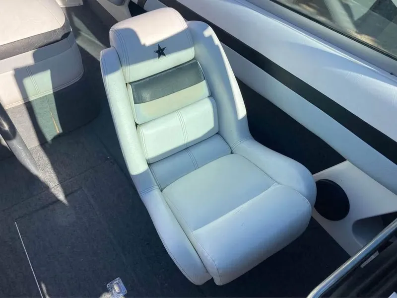 Slide: The Image of MasterCraft Maristar 1993 - 7