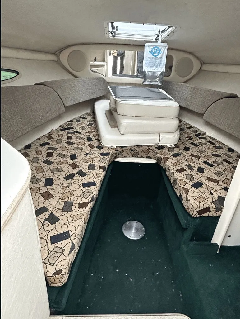 Slide: The Image of Sea Ray 225 Weekender 2001 - 5