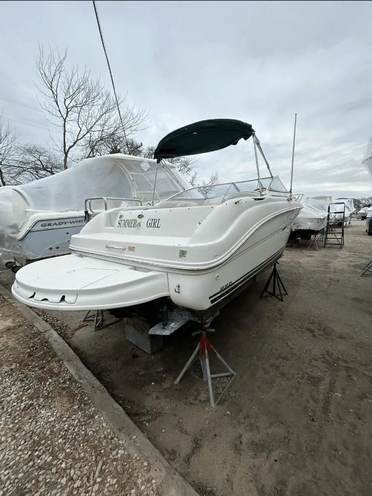 Slide: The Image of Sea Ray 225 Weekender 2001 - 8