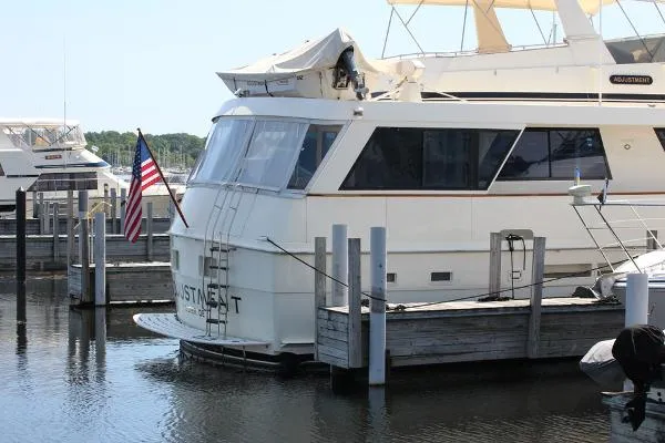 Slide: The Image of Hatteras 60 Motor Yacht 1988 - 8