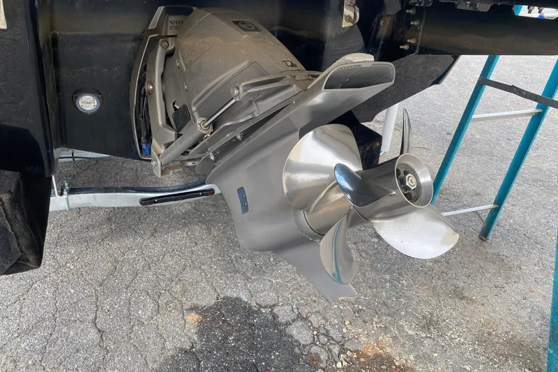 Slide: The Image of 2022 Chaparral 247 SSX boat propeller and drive system on display. - 14