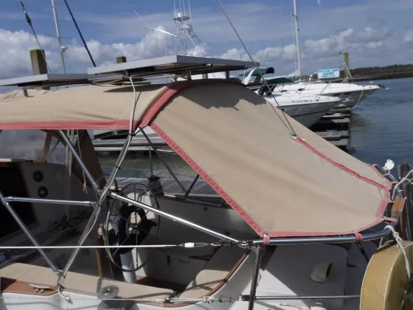 Slide: The Image of Raider Sloop 1970 - 7