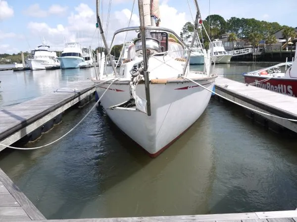 Slide: The Image of Raider Sloop 1970 - 8