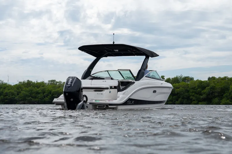 Slide: The Image of Sea Ray SLX 260 Outboard 2026 - 3