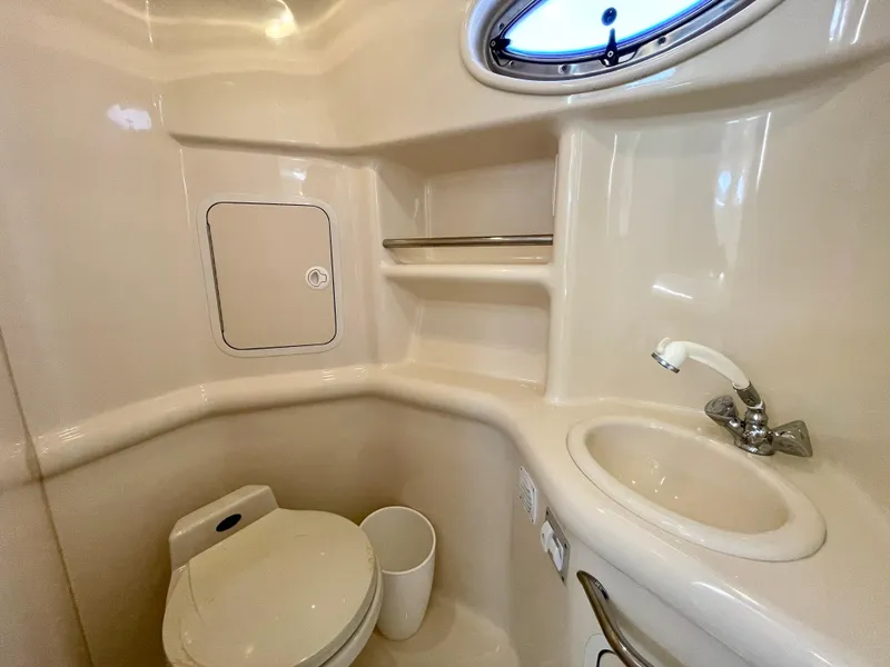 Slide: The Image of Interior view of 2001 Sea Ray Sundancer 310 yacht bathroom. - 22
