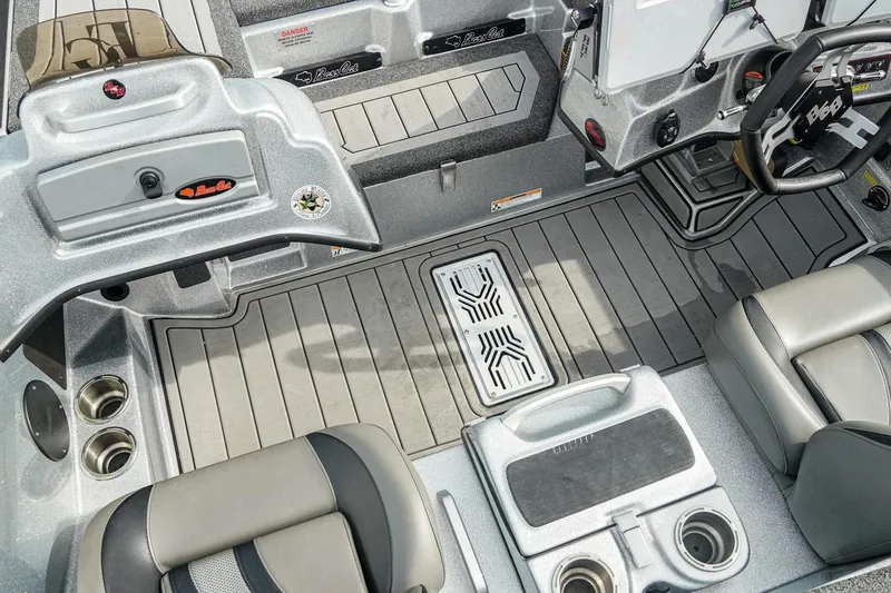 Slide: The Image of 2023 Bass Cat Puma STS boat interior with sleek design and modern features. - 27