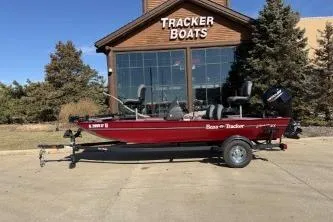 The Image of 2024 Tracker Bass Tracker Classic XL boat outside Tracker Boats showroom. - 1