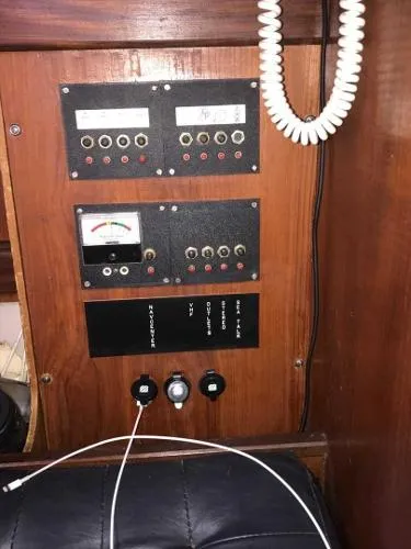 Slide: The Image of Beneteau First 42 1982 - 11