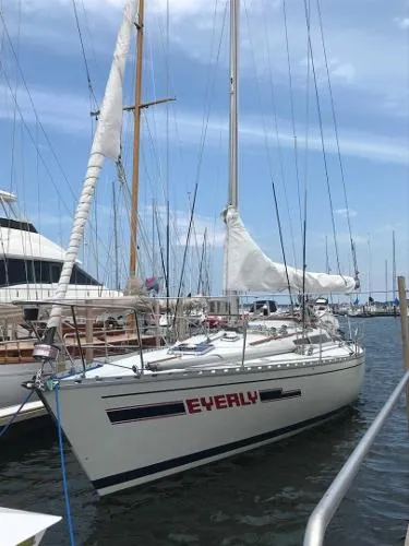 Slide: The Image of Beneteau First 42 1982 - 3