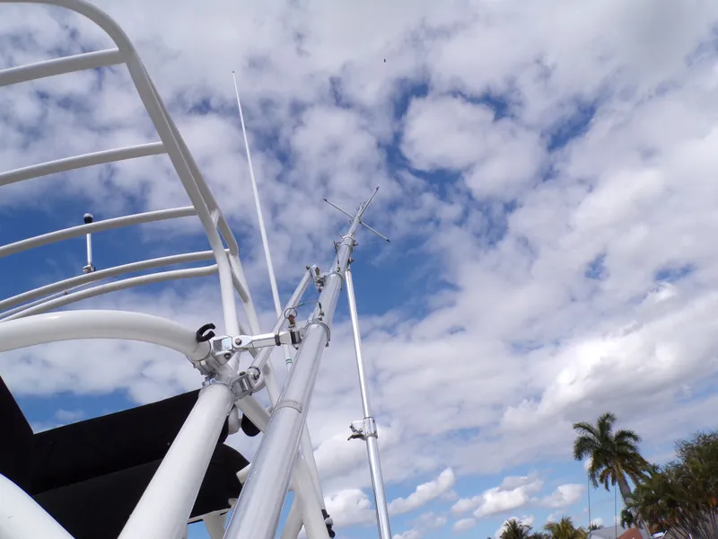 Slide: The Image of Boston Whaler 345 Conquest 2014 - 14