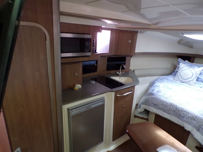 Slide: The Image of Boston Whaler 345 Conquest 2014 - 78