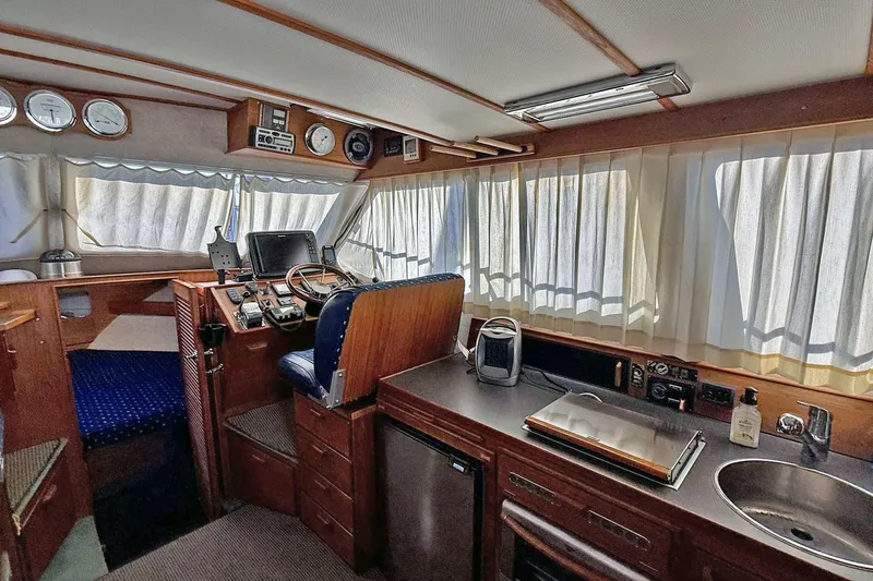 Slide: The Image of Commander 30 - Galley - 3