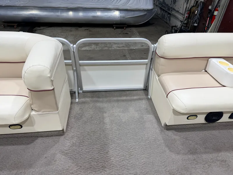 Slide: The Image of G3 PB 20 Pontoon 2006 - 14