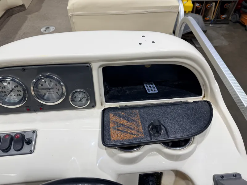 Slide: The Image of G3 PB 20 Pontoon 2006 - 26