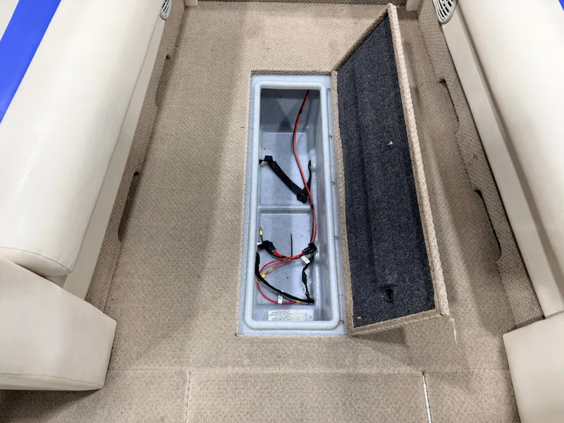 Slide: The Image of Princecraft VENTURA 192 DECK BOAT 2008 - 21