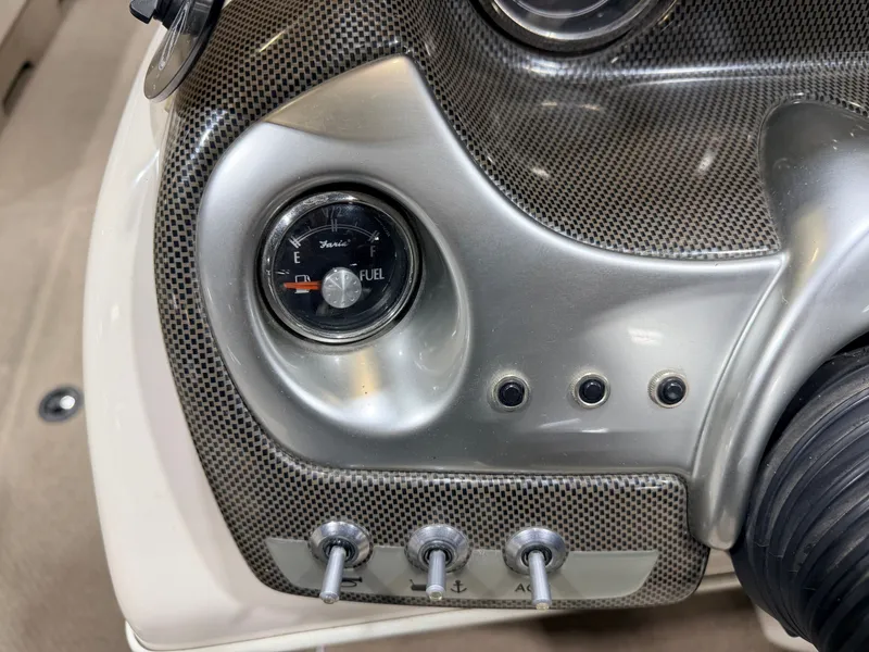 Slide: The Image of Princecraft VENTURA 192 DECK BOAT 2008 - 27