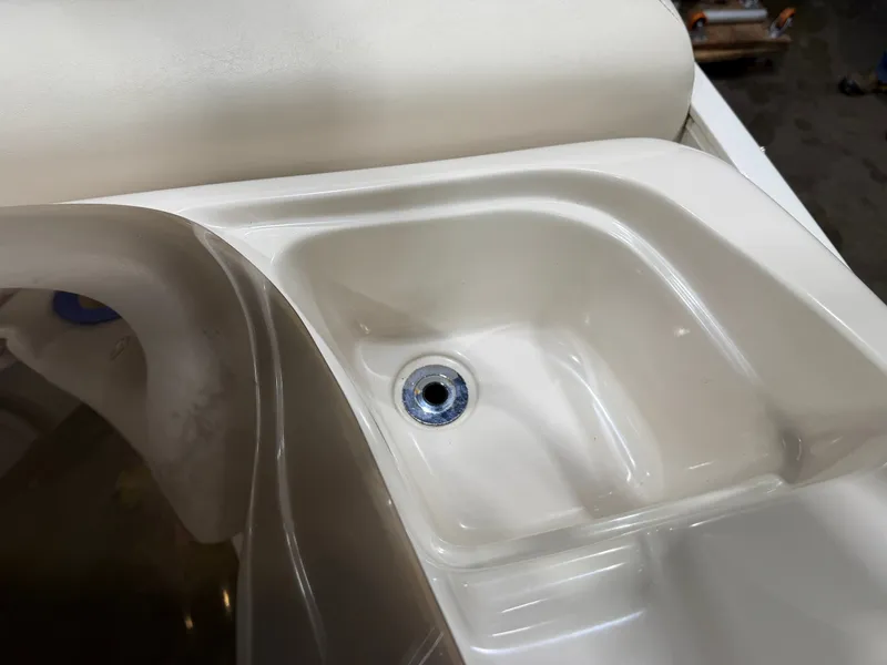 Slide: The Image of Princecraft VENTURA 192 DECK BOAT 2008 - 31