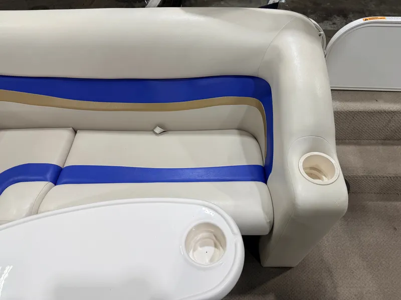 Slide: The Image of Princecraft VENTURA 192 DECK BOAT 2008 - 36