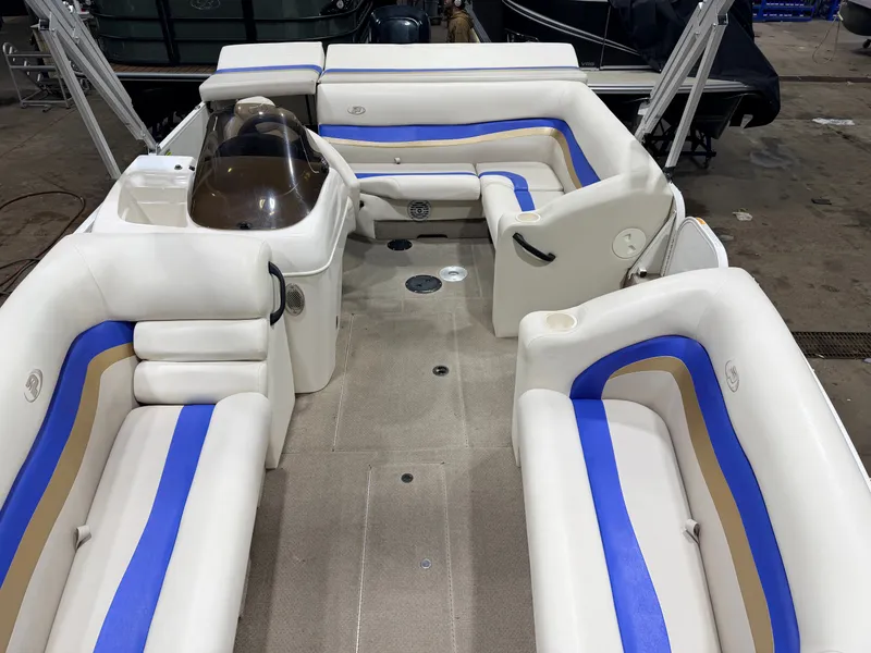 Slide: The Image of Princecraft VENTURA 192 DECK BOAT 2008 - 42