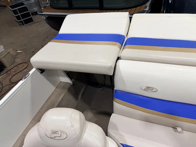 Slide: The Image of Princecraft VENTURA 192 DECK BOAT 2008 - 46