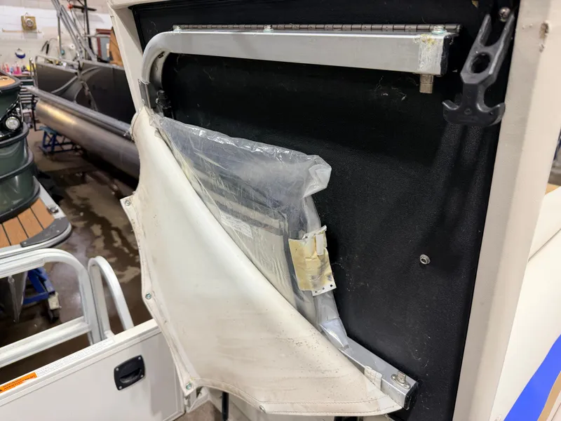 Slide: The Image of Princecraft VENTURA 192 DECK BOAT 2008 - 48