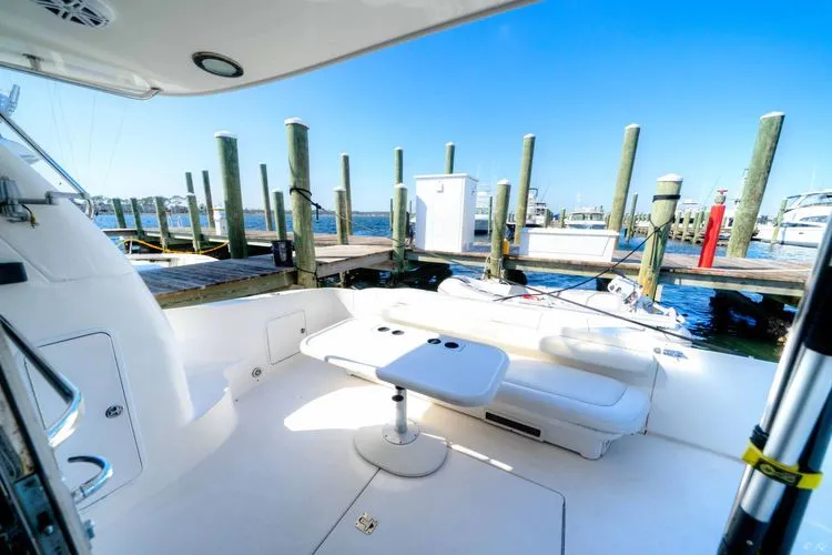 Slide: The Image of 2004 Sea Ray 480 Sedan Bridge - Image 5 - 5