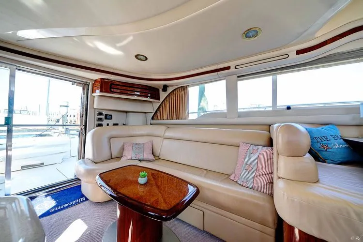 Slide: The Image of 2004 Sea Ray 480 Sedan Bridge - Image 8 - 8