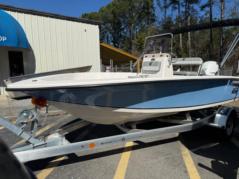 Slide: The Image of Carolina EV 180 SEA SKIFF 2026 - 4