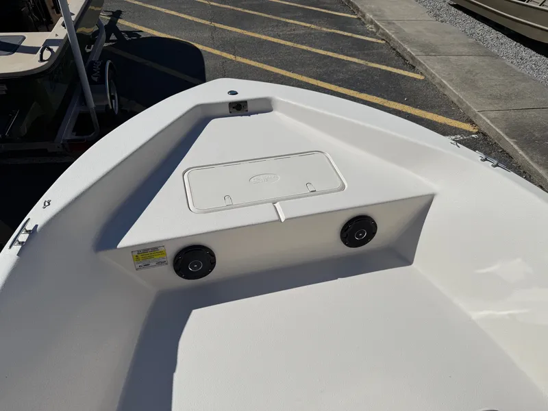 Slide: The Image of Carolina EV 180 SEA SKIFF 2026 - 9